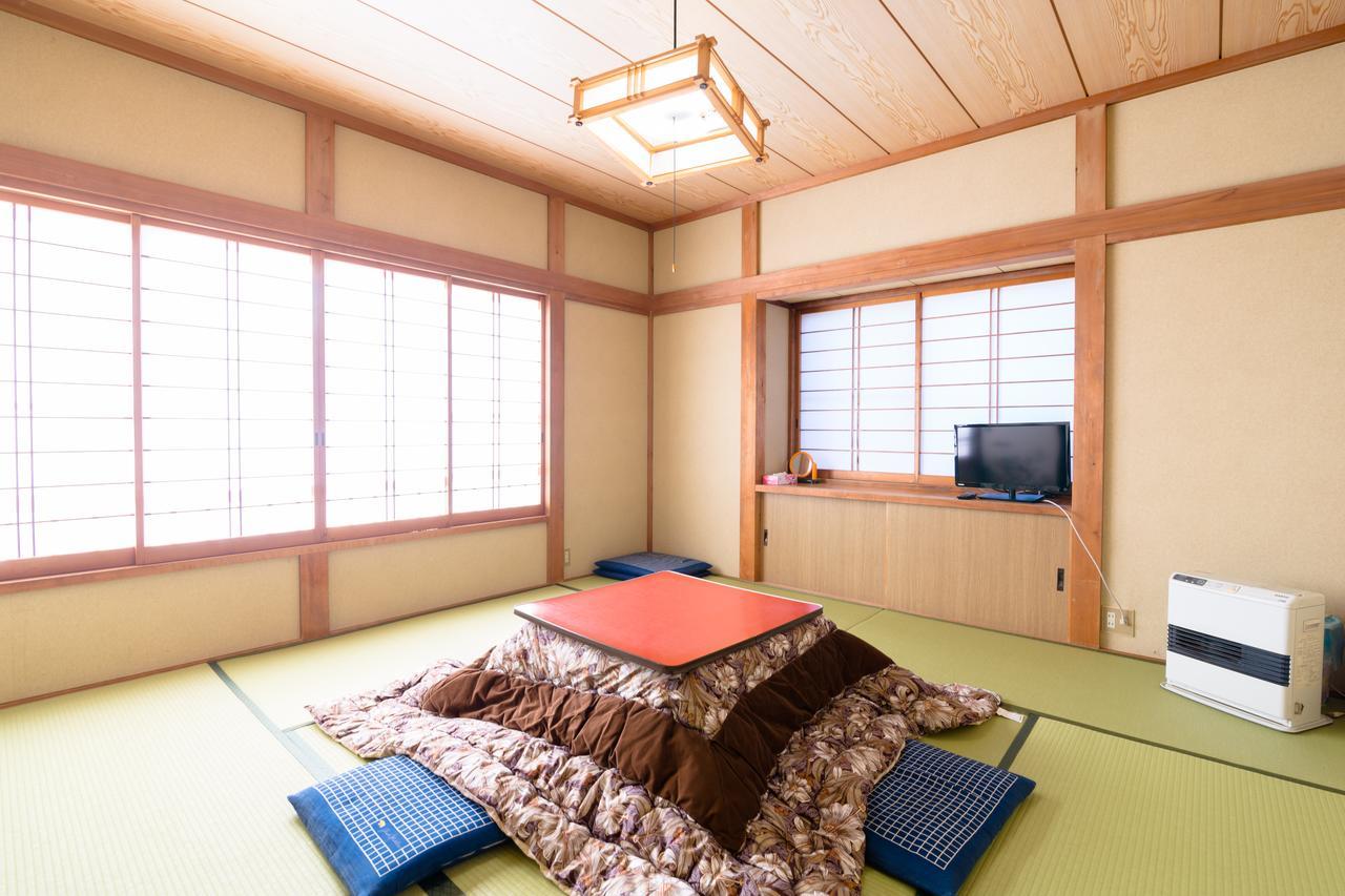 Resort Inn Fushimi Mt Fuji Фудзикавагутико Экстерьер фото